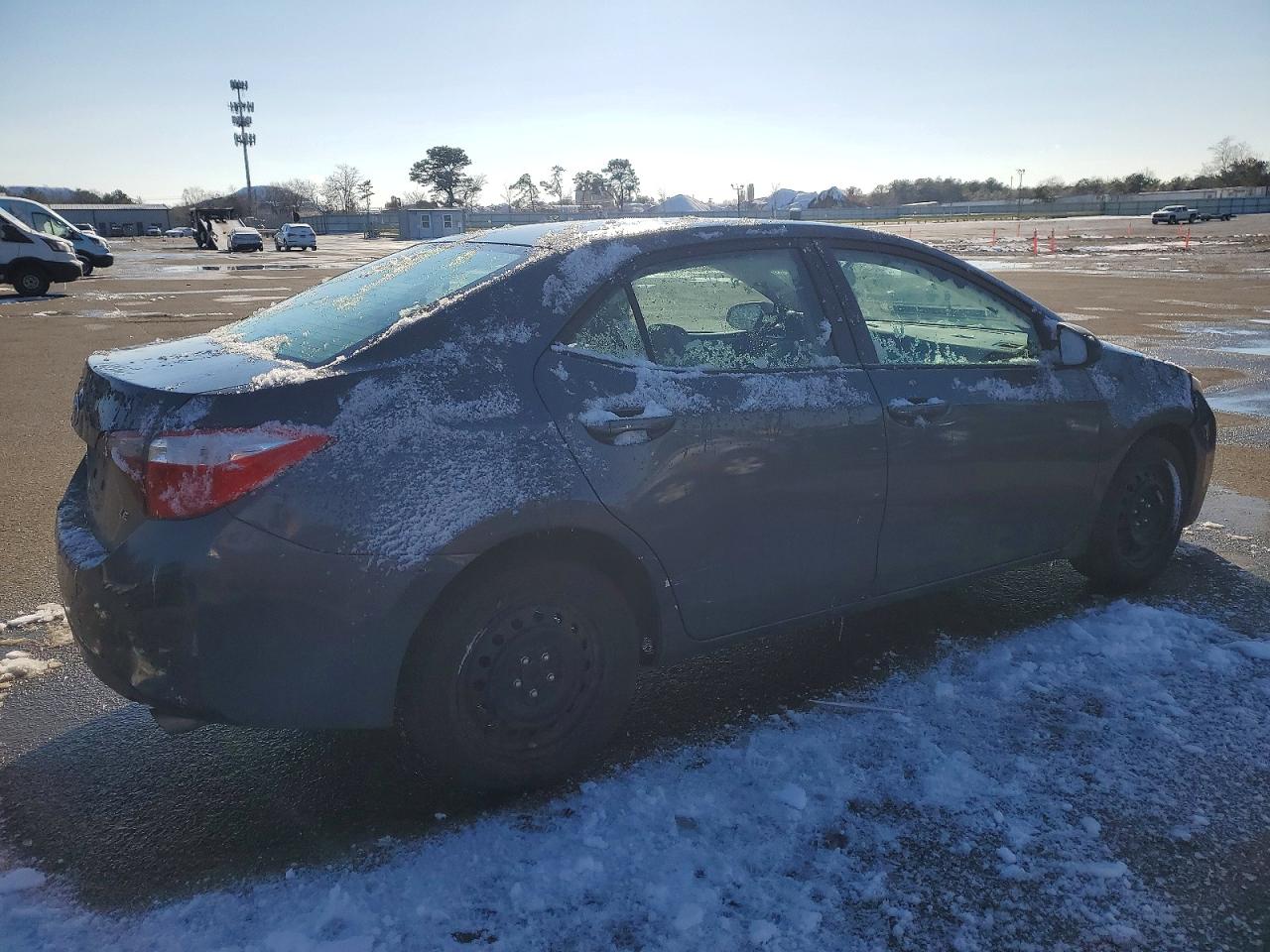 2016 TOYOTA COROLLA L photo 3