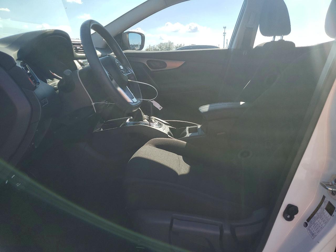 2020 NISSAN ROGUE SPORT S photo 7