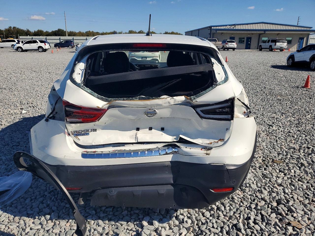 2020 NISSAN ROGUE SPORT S photo 6