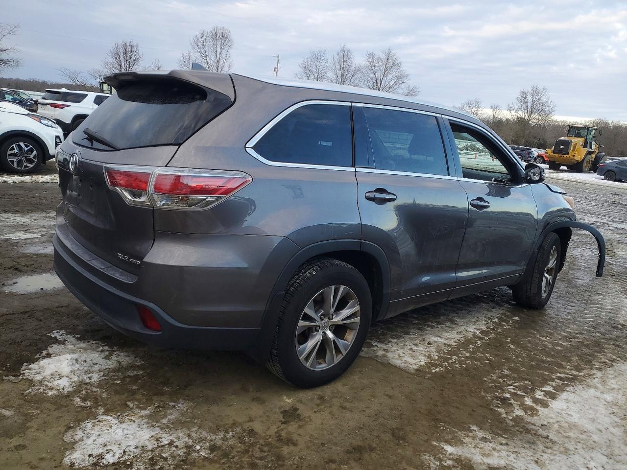 2014 TOYOTA HIGHLANDER XLE photo 3