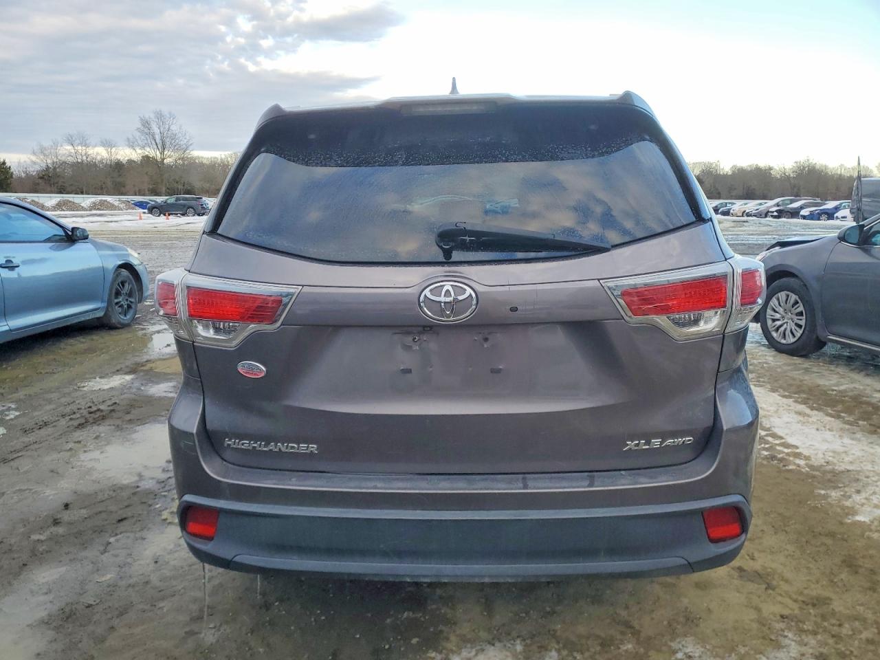 2014 TOYOTA HIGHLANDER XLE photo 6