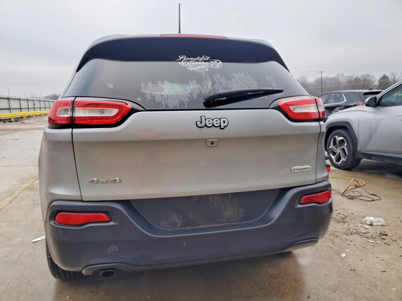 2017 JEEP CHEROKEE LATITUDE photo 6