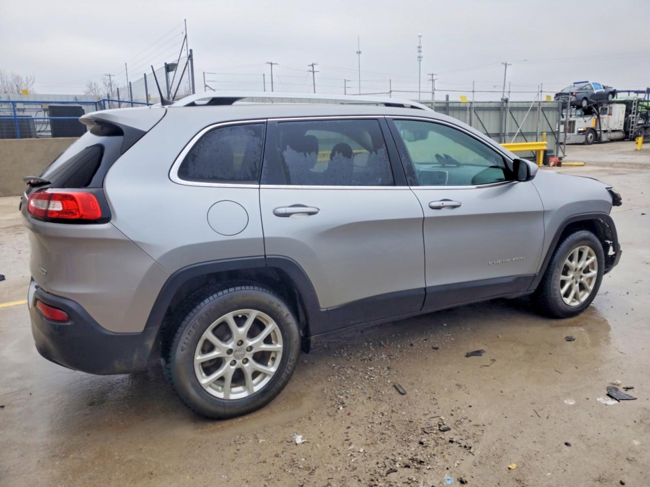 2017 JEEP CHEROKEE LATITUDE photo 3