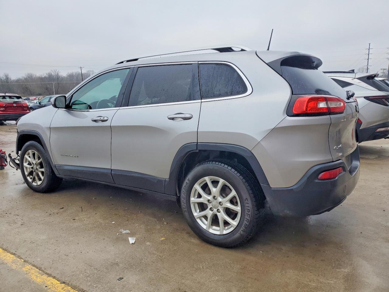2017 JEEP CHEROKEE LATITUDE photo 2