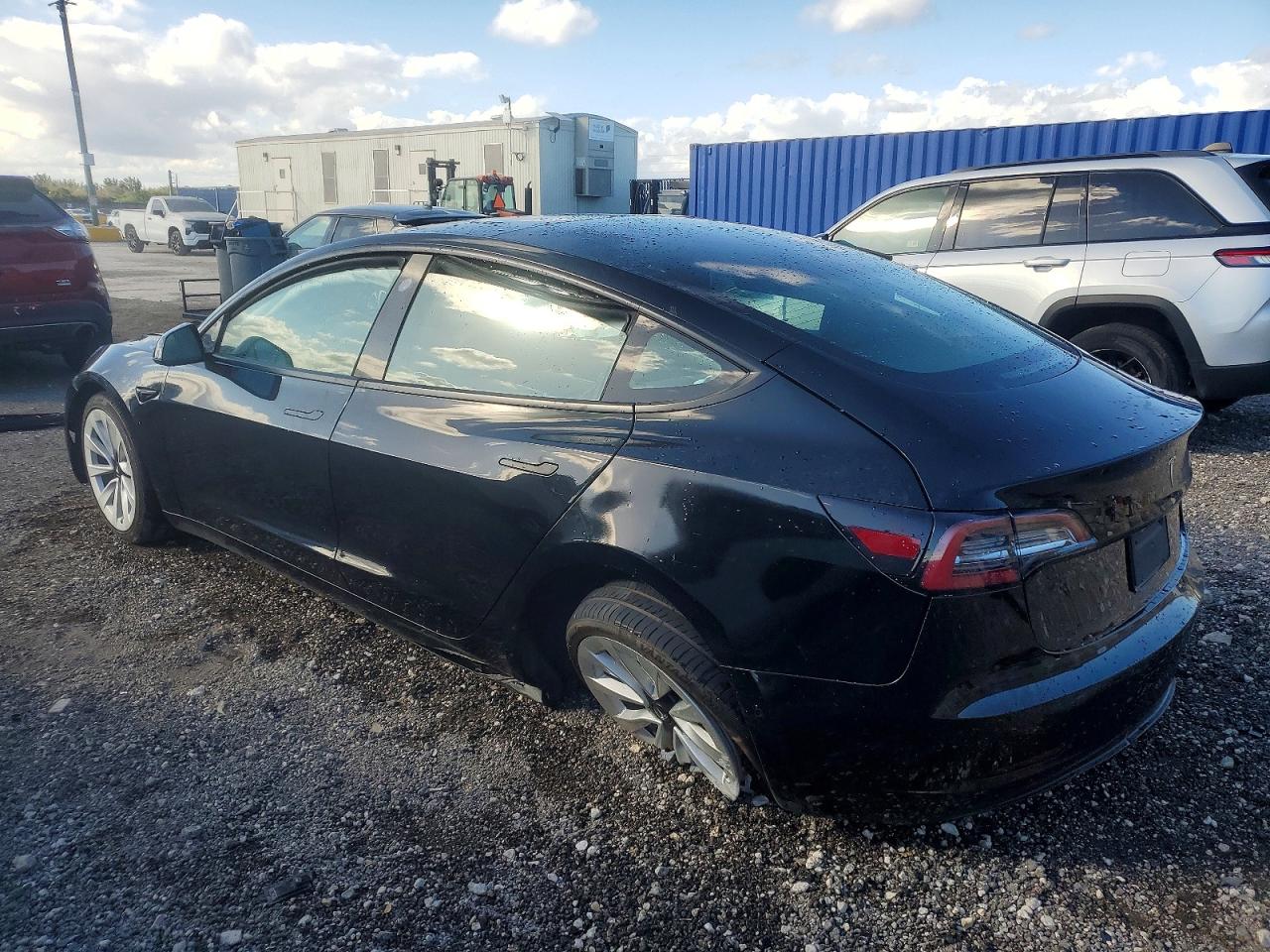 2022 TESLA MODEL 3 photo 2