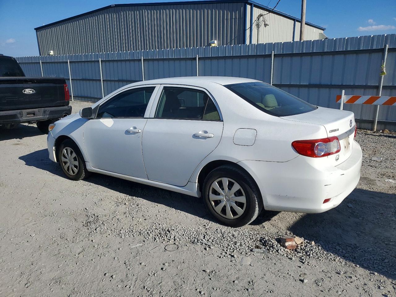 2012 TOYOTA COROLLA L photo 2