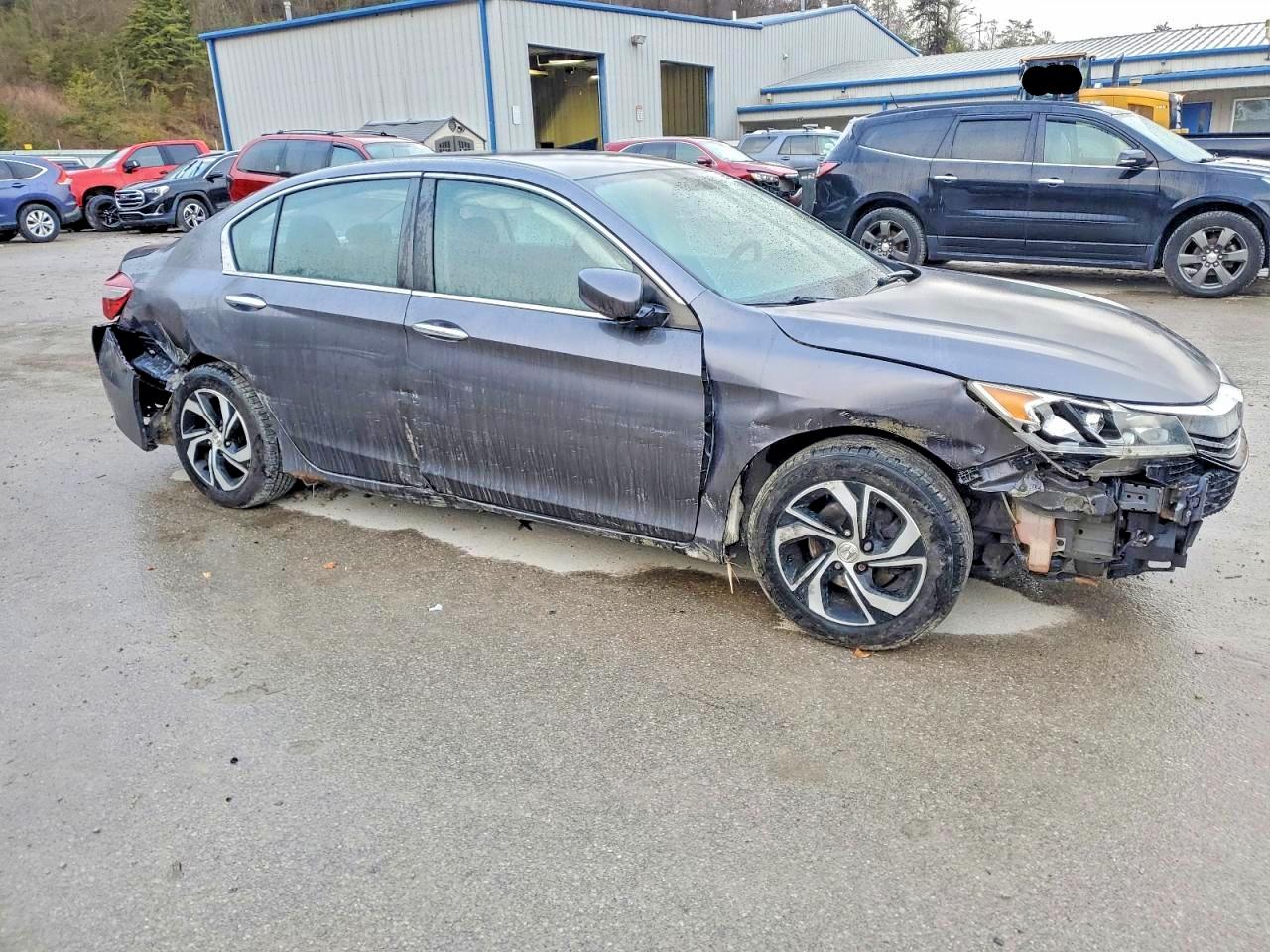 2016 HONDA ACCORD LX photo 4