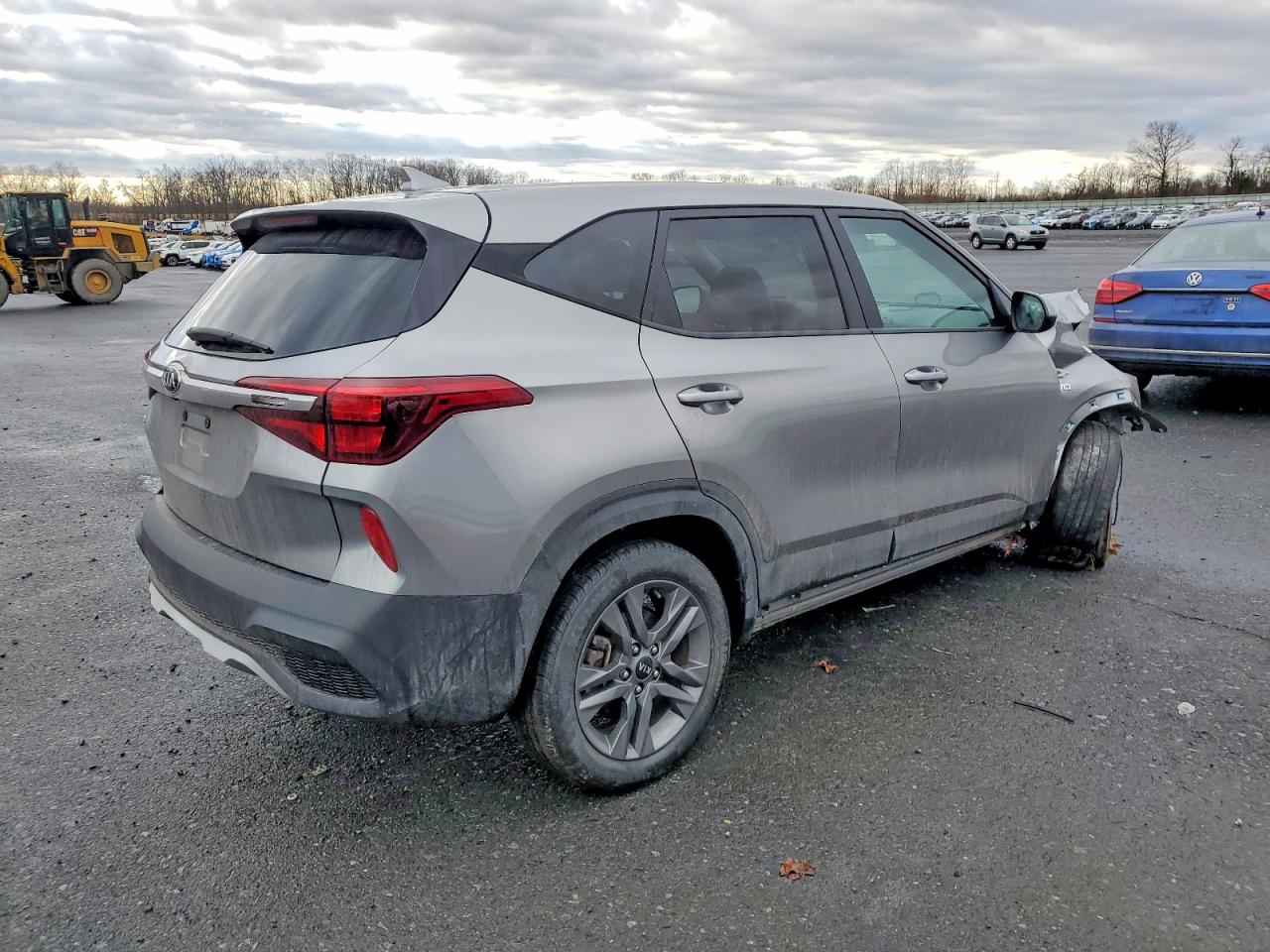 2021 KIA SELTOS LX photo 3