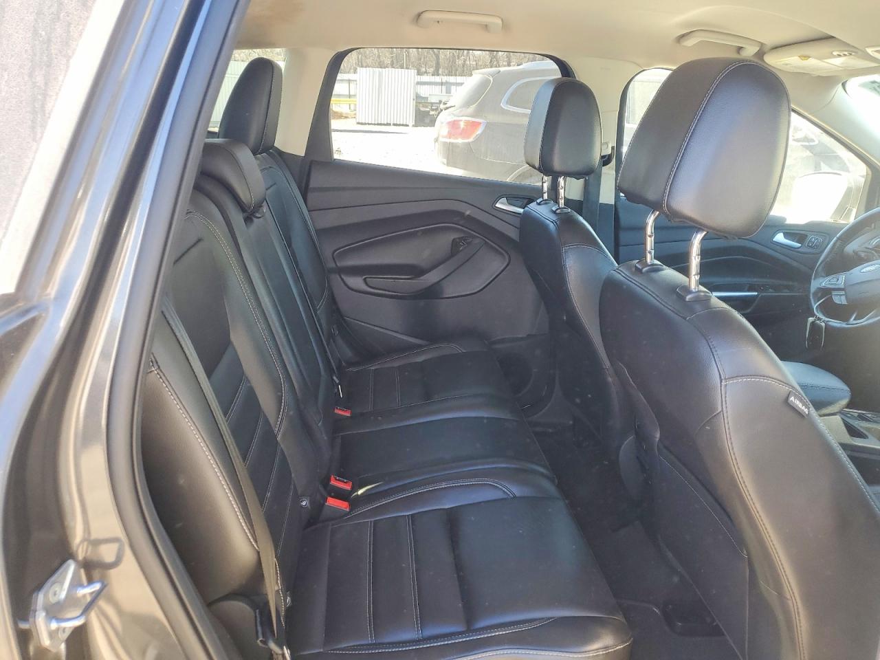 2017 FORD ESCAPE TITANIUM photo 11