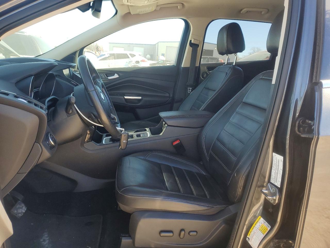 2017 FORD ESCAPE TITANIUM photo 7