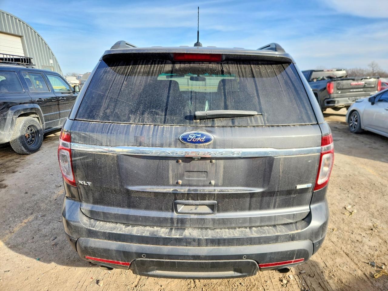 2015 FORD EXPLORER XLT photo 6