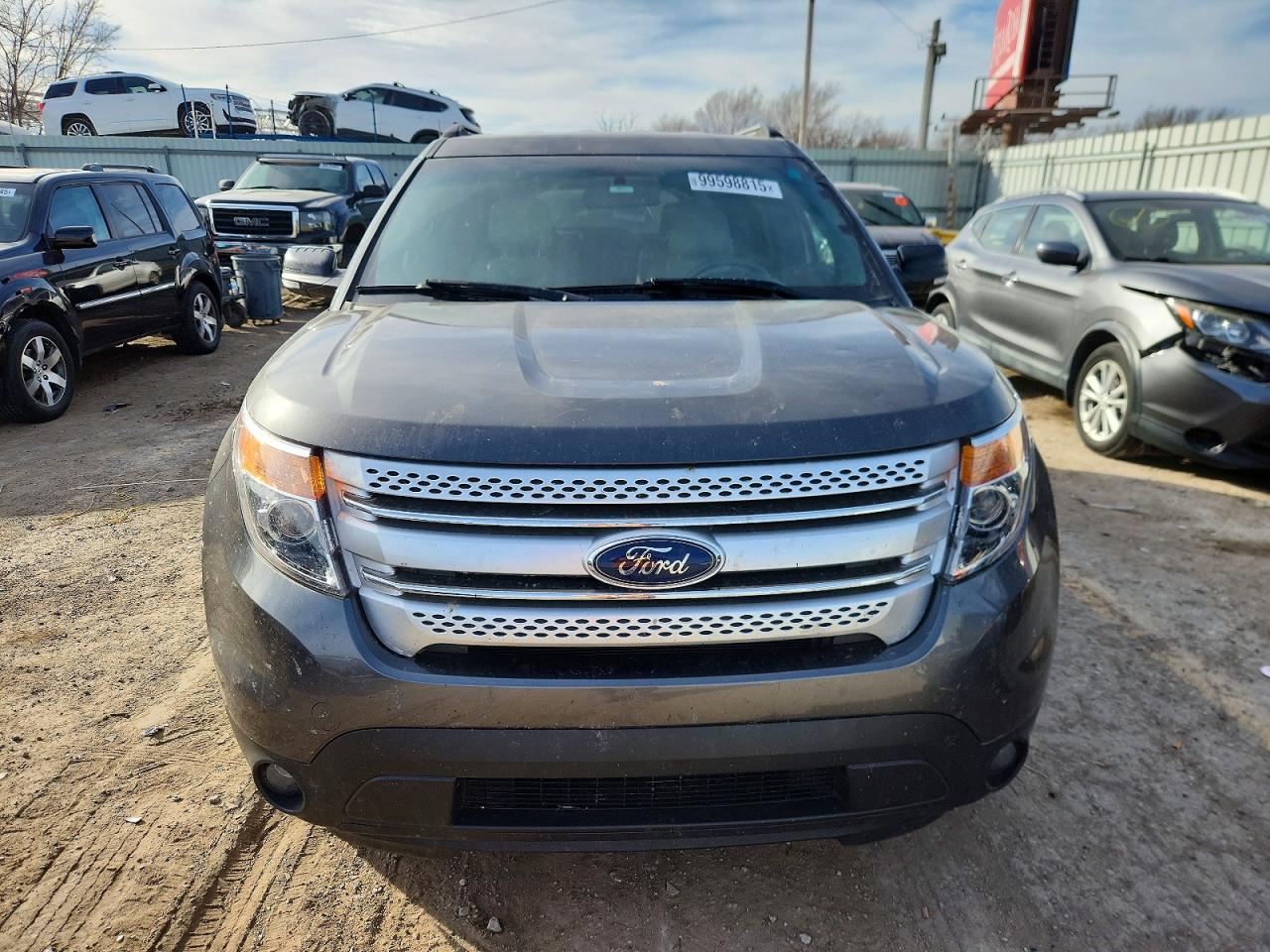 2015 FORD EXPLORER XLT photo 5