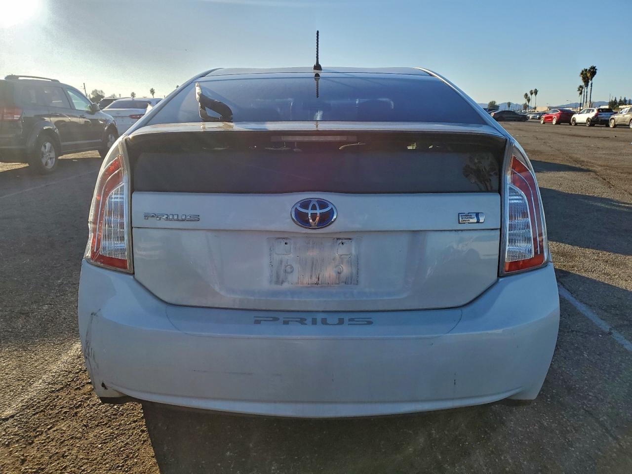 2014 TOYOTA PRIUS photo 6