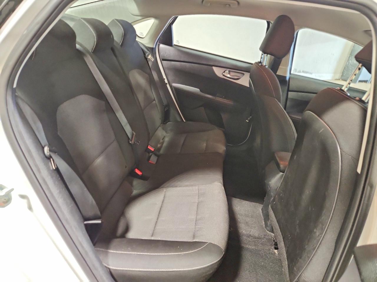 2023 KIA FORTE LX photo 10