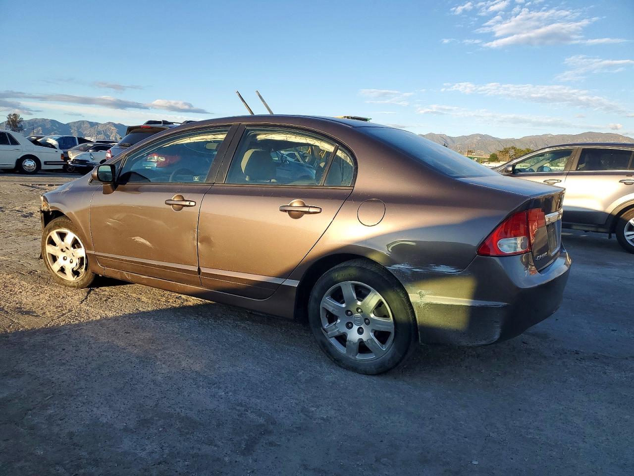 2011 HONDA CIVIC LX photo 2