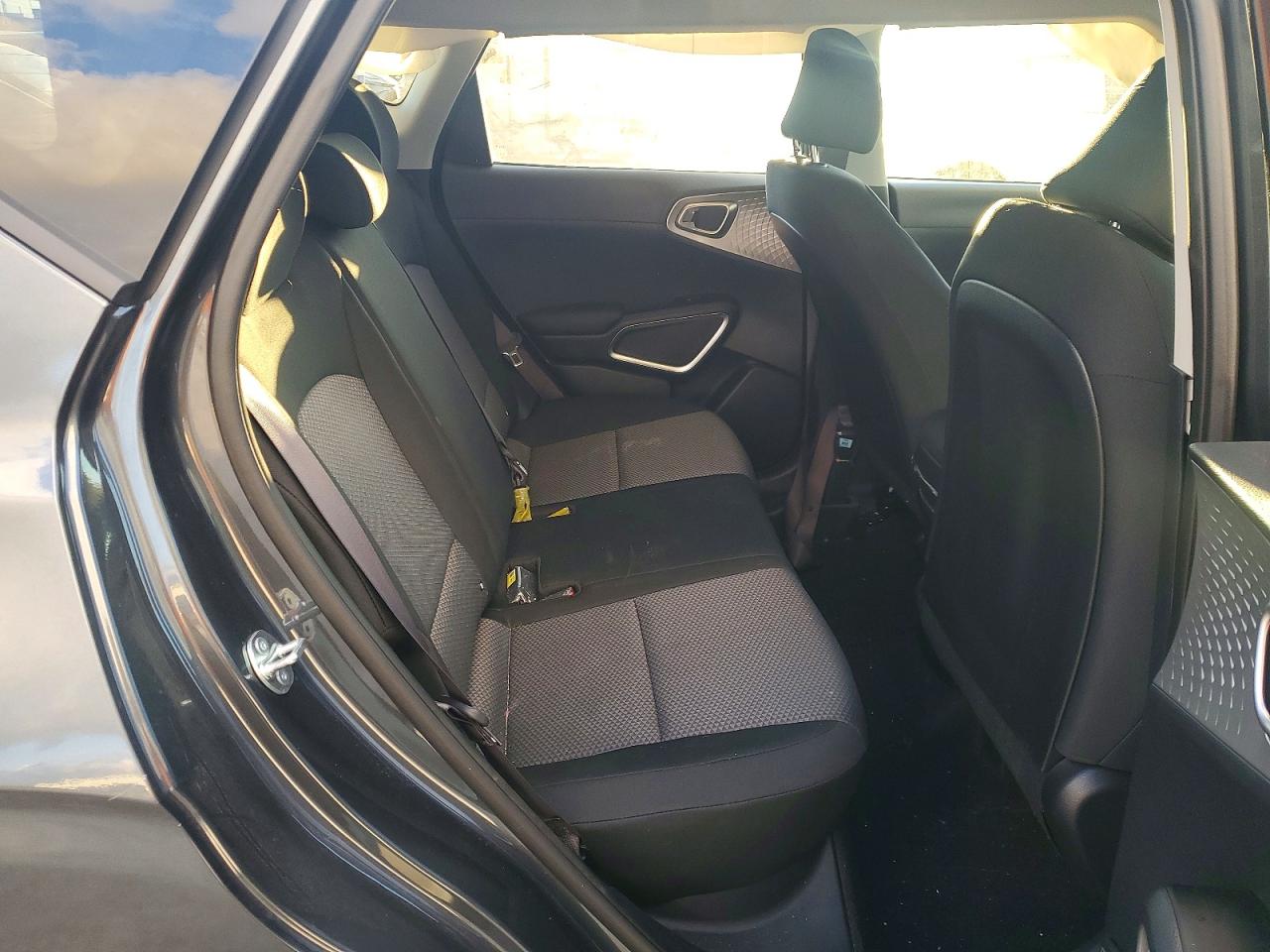 2025 KIA SOUL LX photo 10