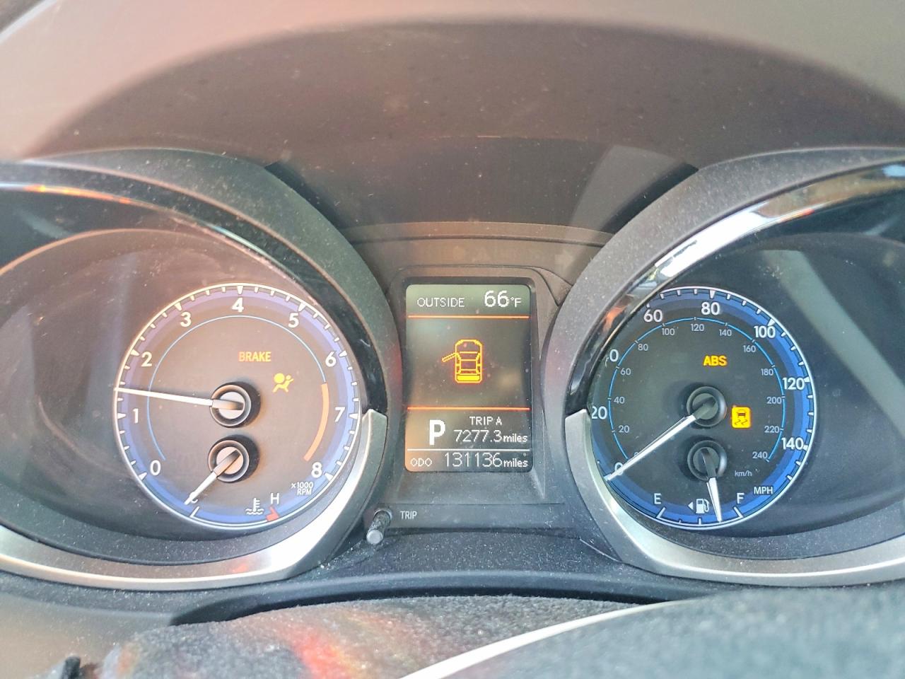2015 TOYOTA COROLLA L photo 9