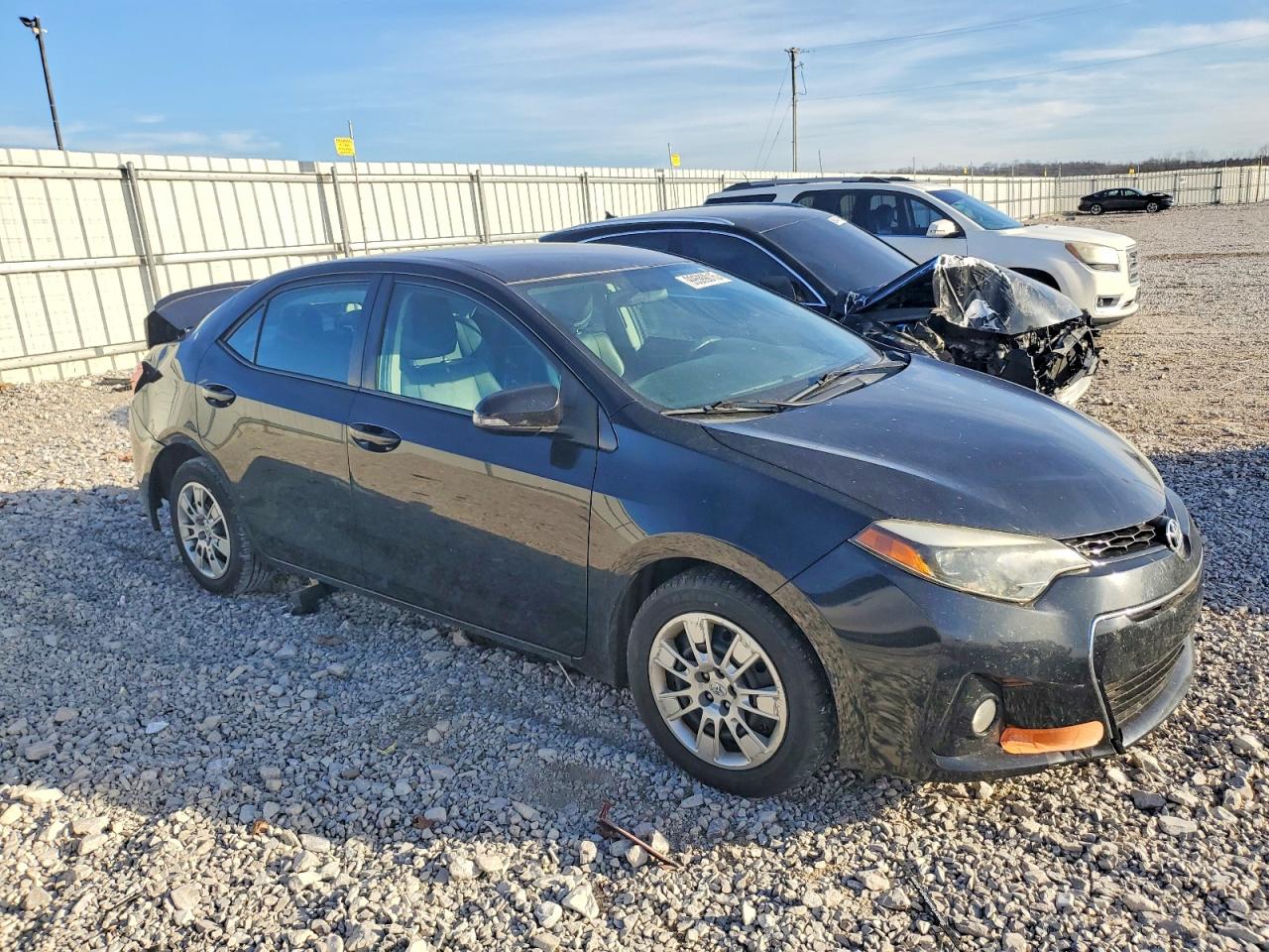 2015 TOYOTA COROLLA L photo 4
