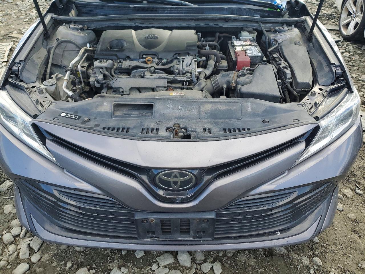 2018 TOYOTA CAMRY L photo 11