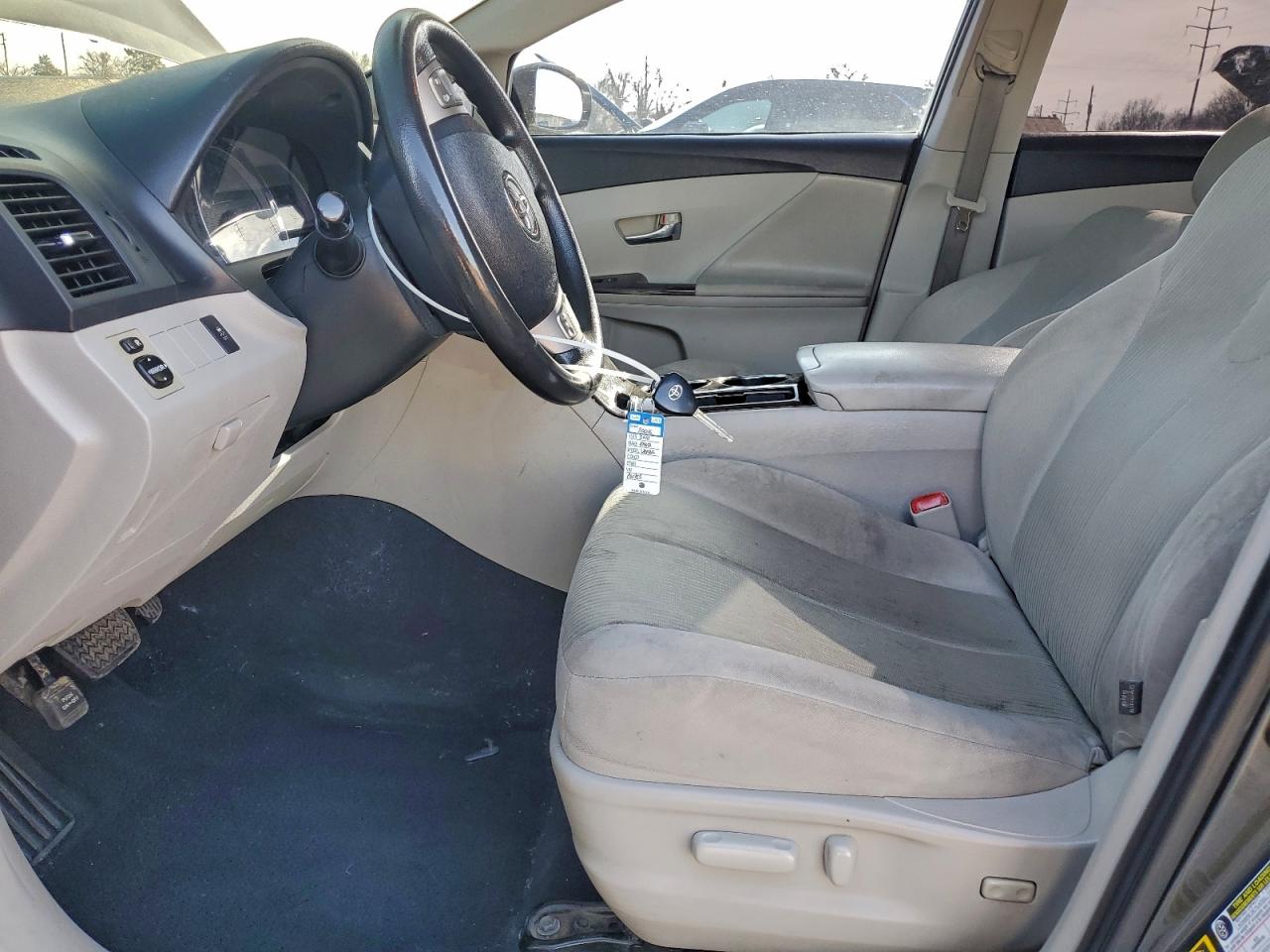 2010 TOYOTA VENZA photo 7