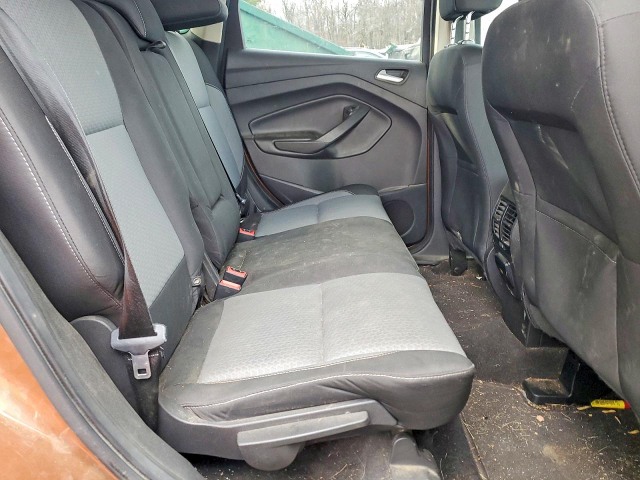 2017 FORD ESCAPE SE photo 11