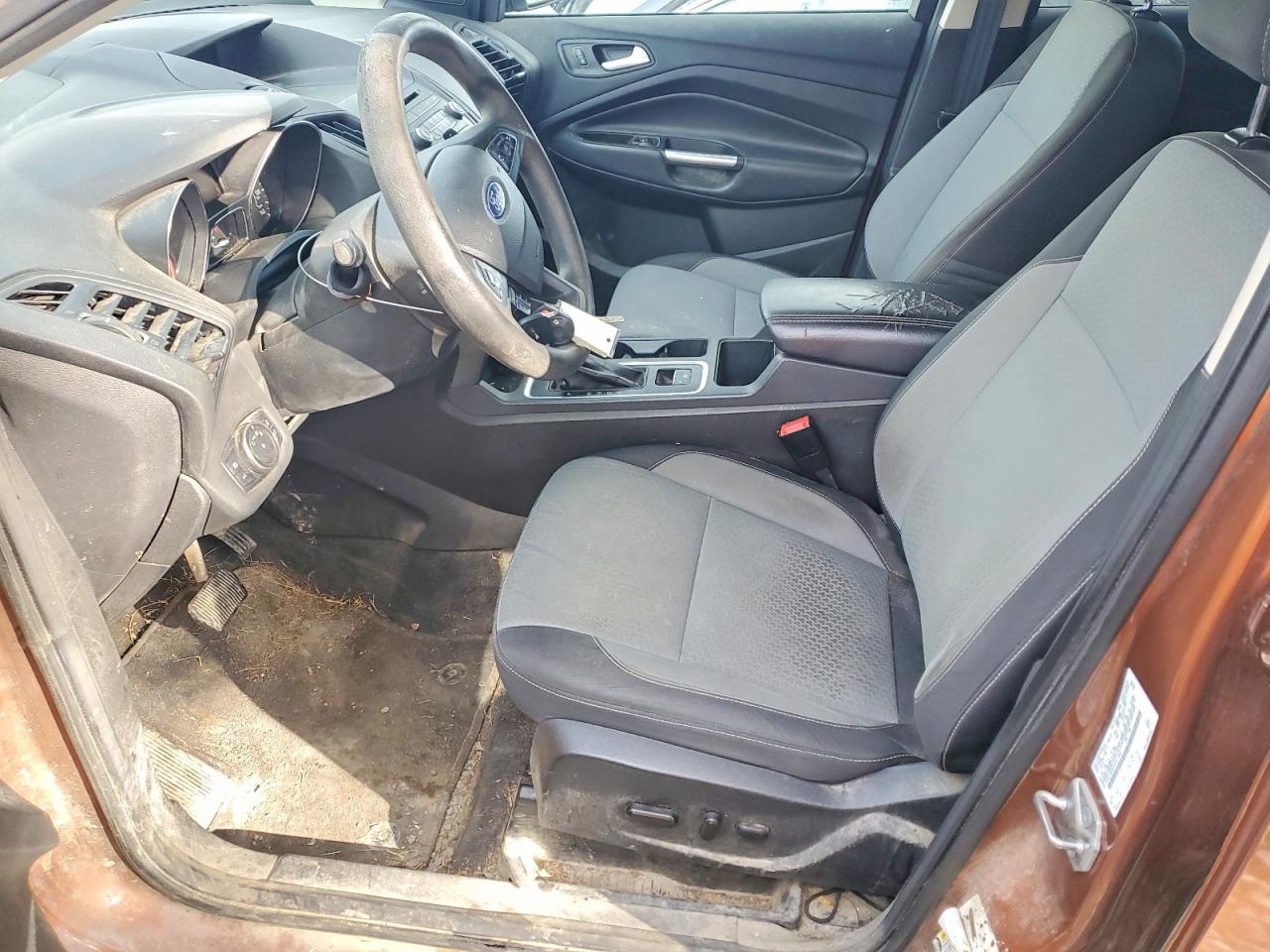 2017 FORD ESCAPE SE photo 7