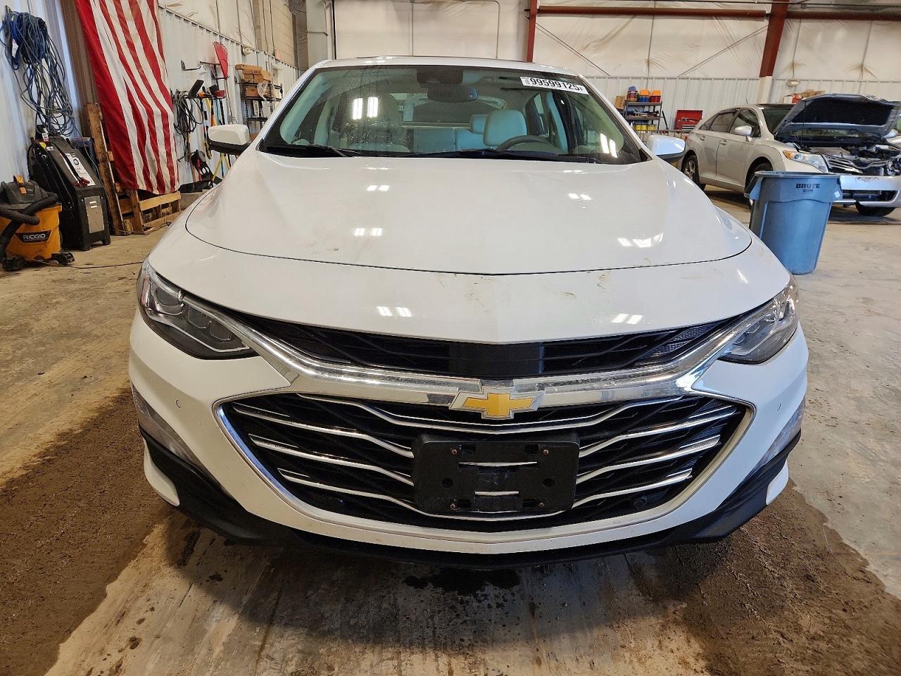 2023 CHEVROLET MALIBU PREMIER photo 5