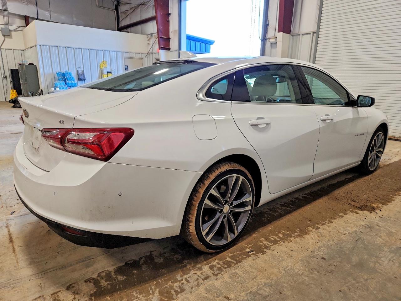2023 CHEVROLET MALIBU PREMIER photo 3
