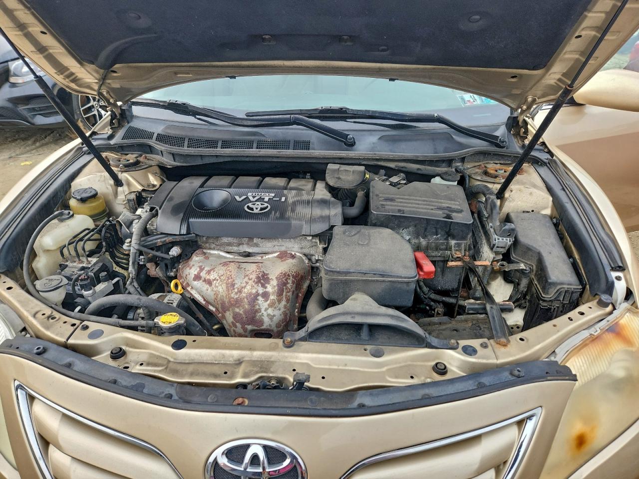 2010 TOYOTA CAMRY BASE photo 11