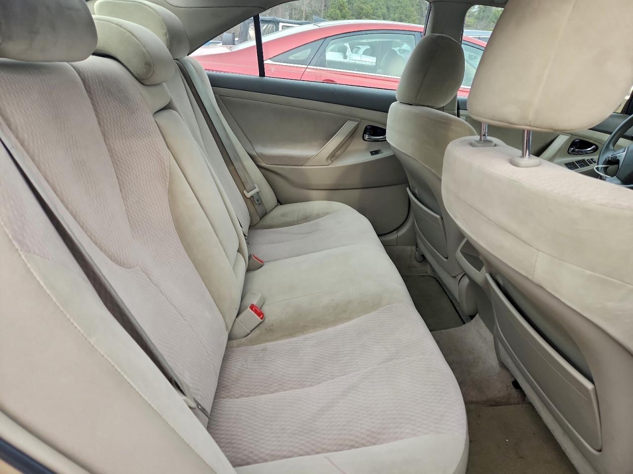 2010 TOYOTA CAMRY BASE photo 10