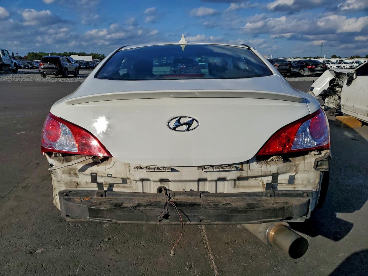 2010 HYUNDAI GENESIS COUPE 2.0T photo 6