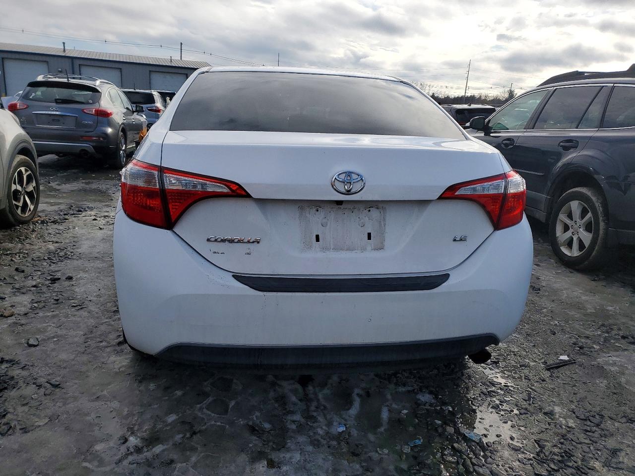 2014 TOYOTA COROLLA photo 11