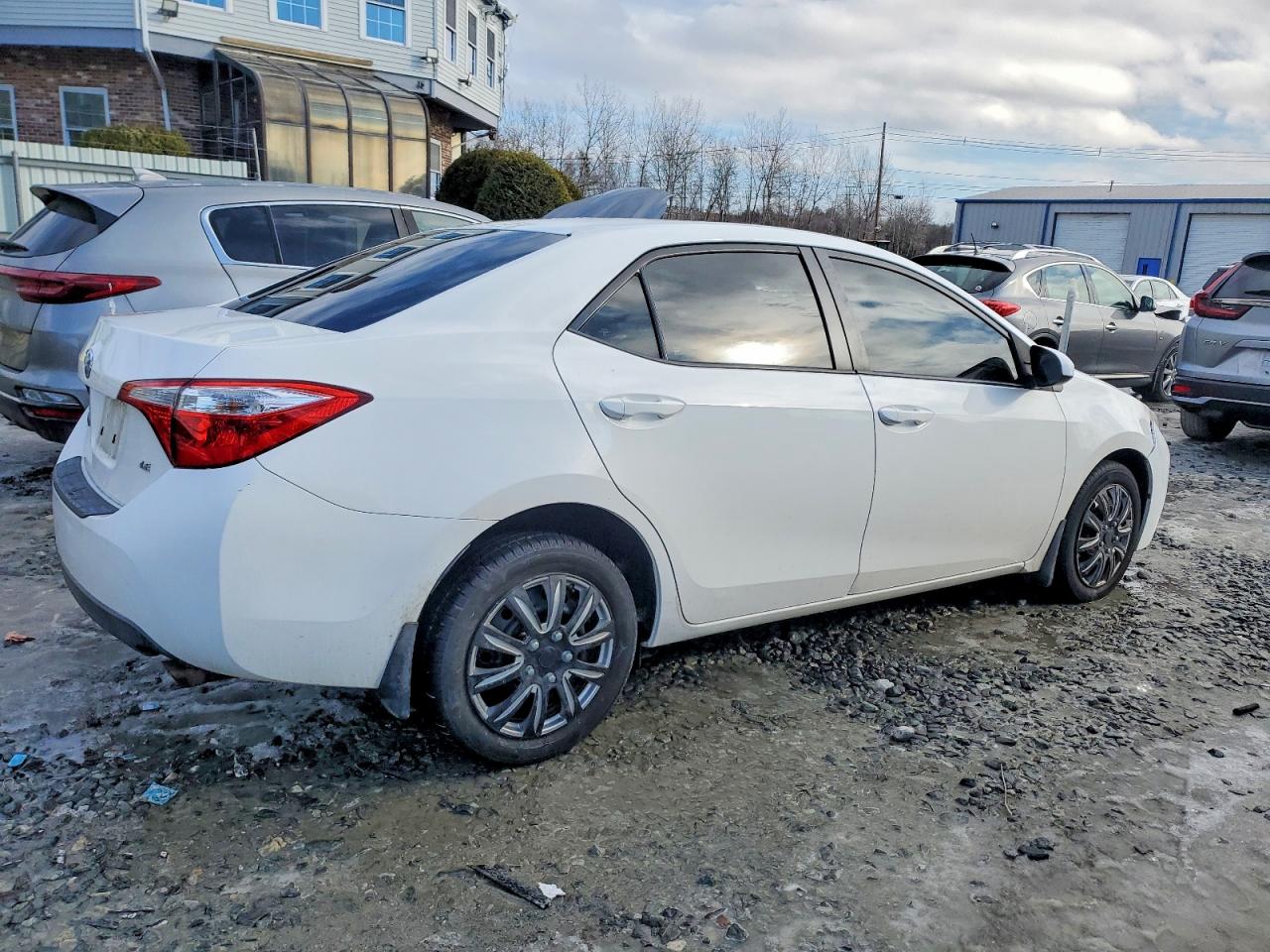 2014 TOYOTA COROLLA photo 5