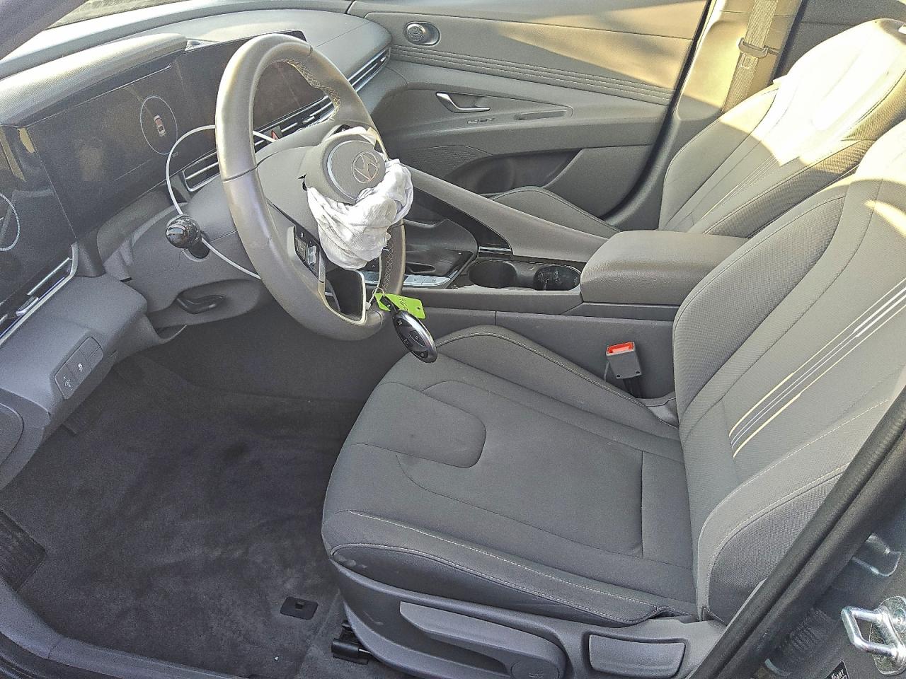2025 HYUNDAI ELANTRA SEL photo 7