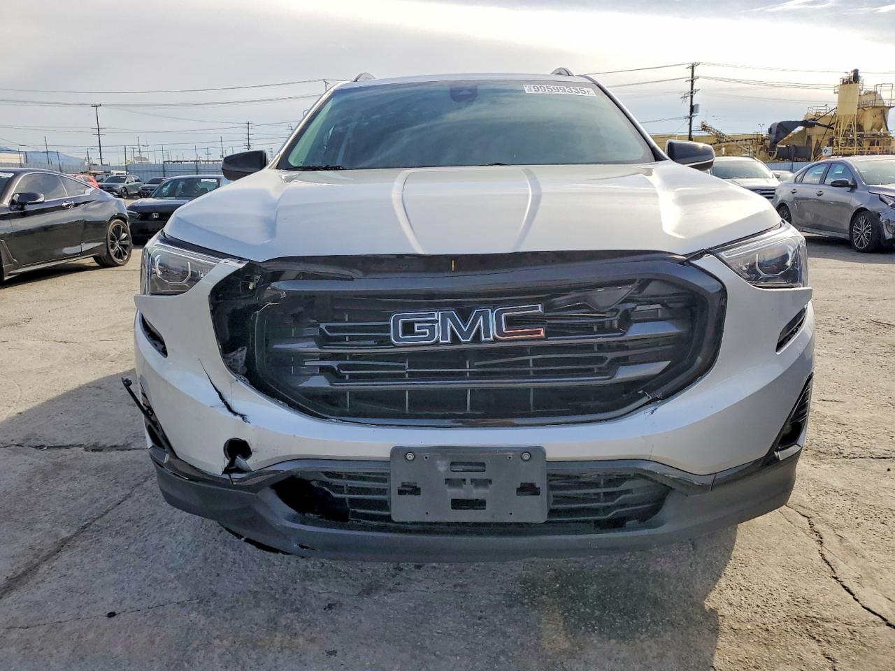 2020 GMC TERRAIN SLT photo 9