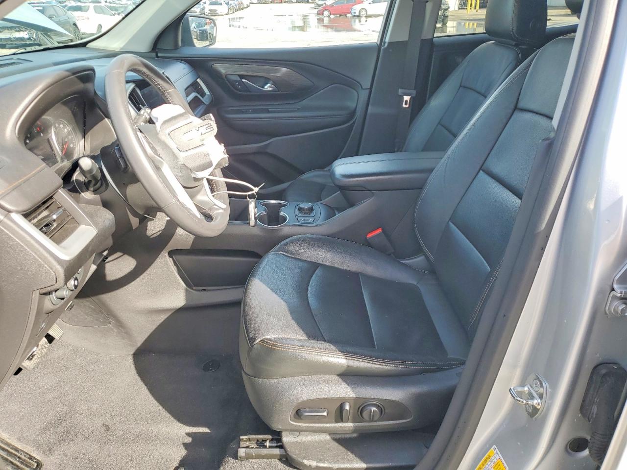 2020 GMC TERRAIN SLT photo 13