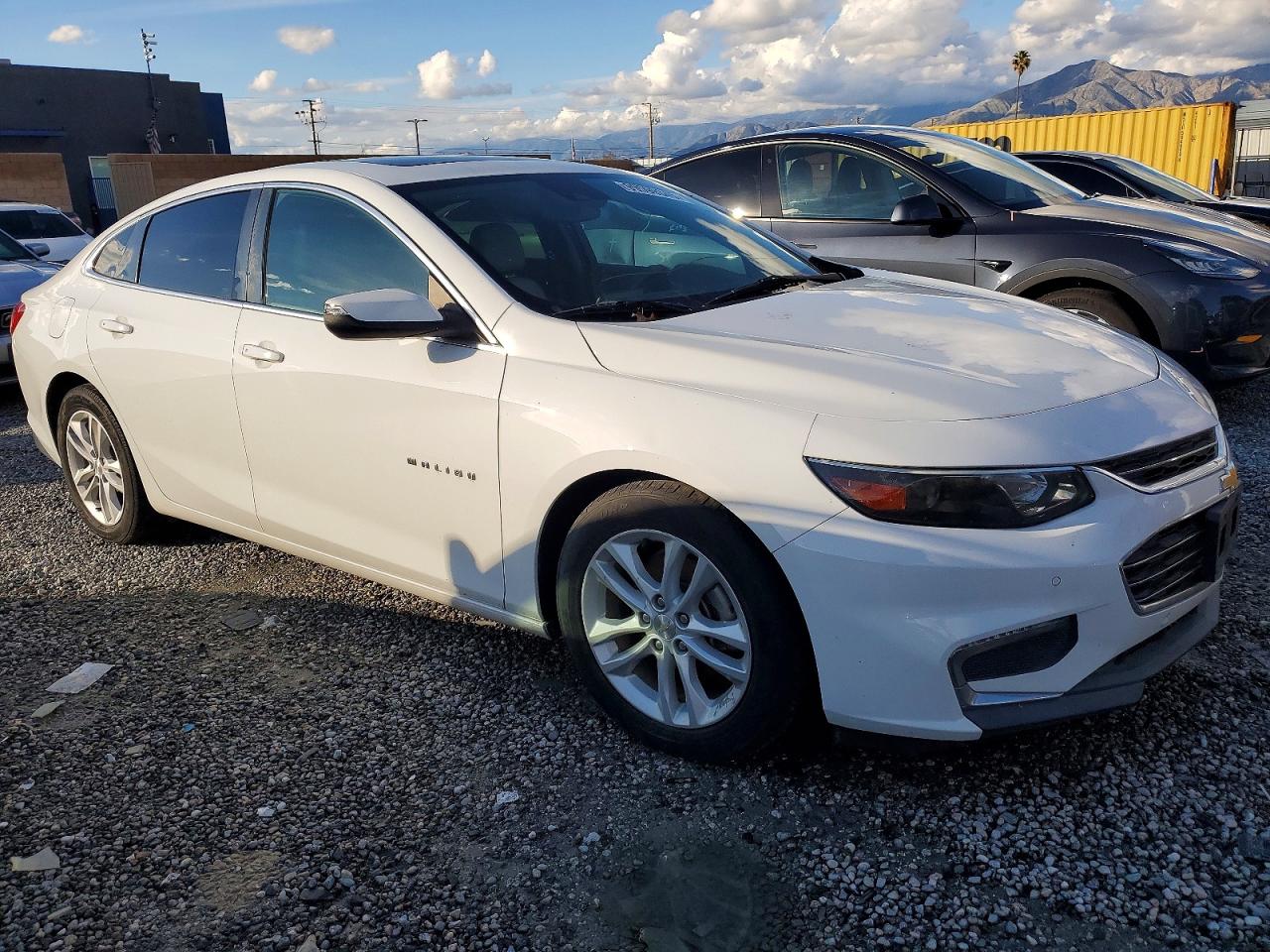 2016 CHEVROLET MALIBU HYBRID photo 4