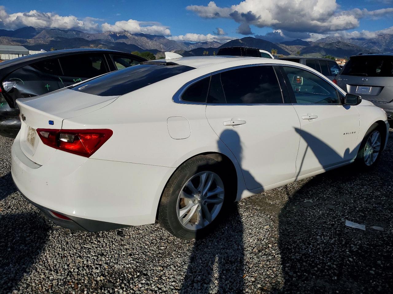 2016 CHEVROLET MALIBU HYBRID photo 3