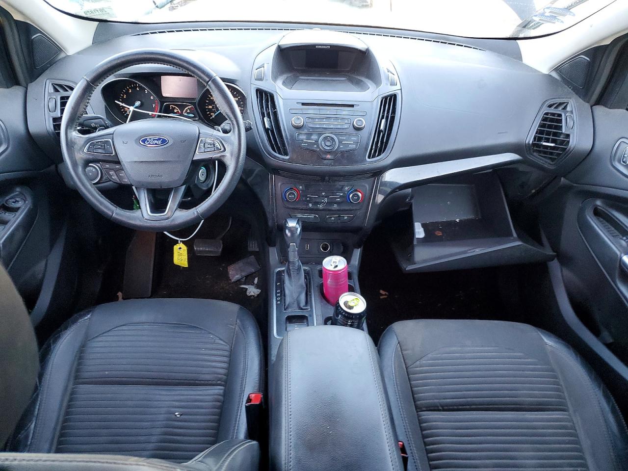 2017 FORD ESCAPE SE photo 8