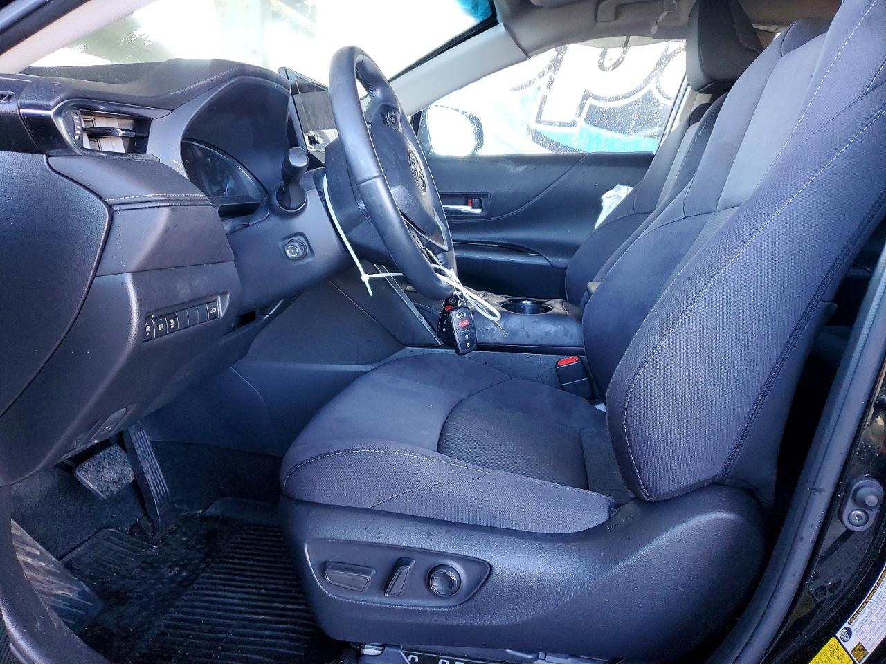 2023 TOYOTA VENZA LE photo 7