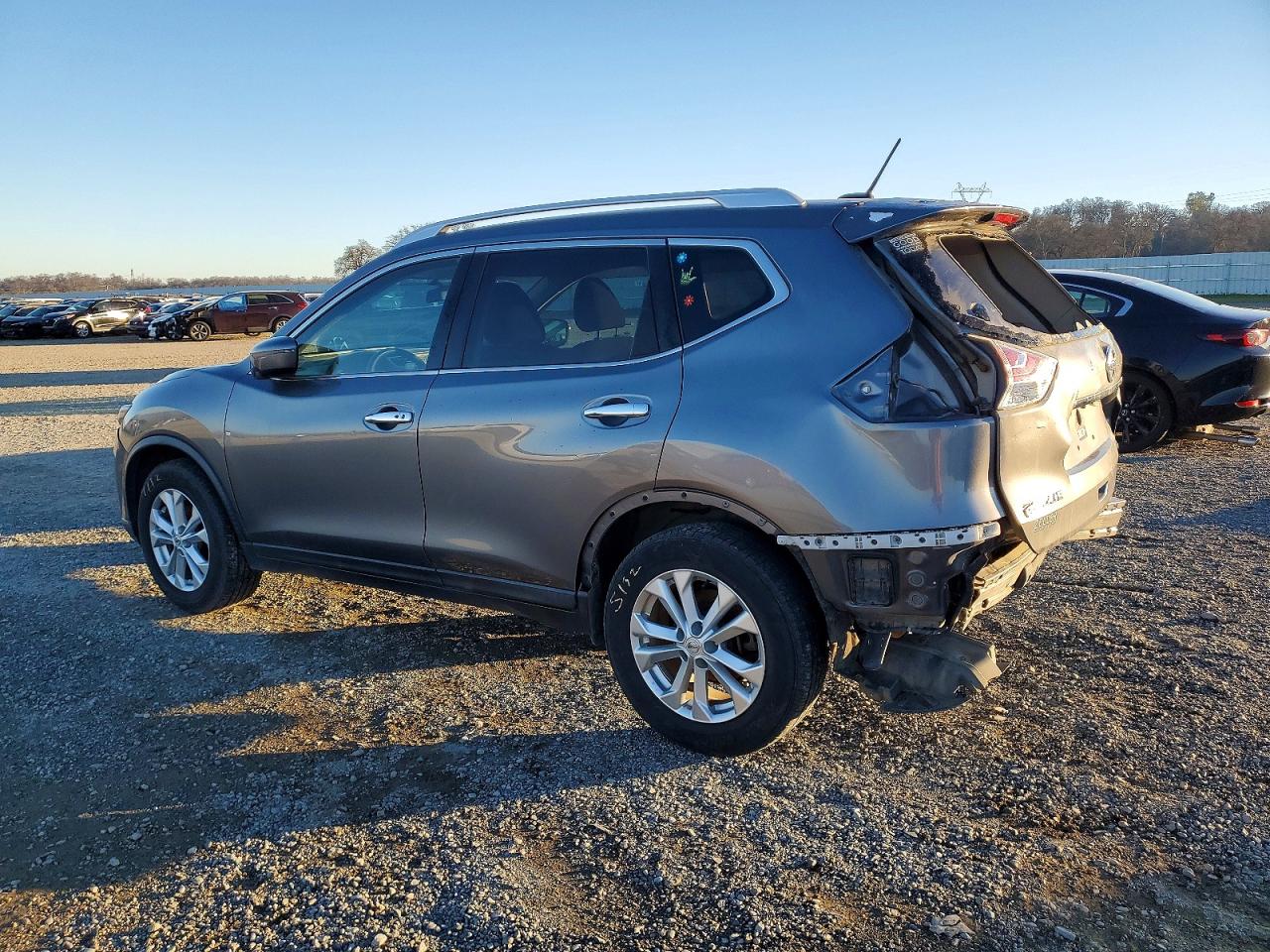 2016 NISSAN ROGUE S photo 2