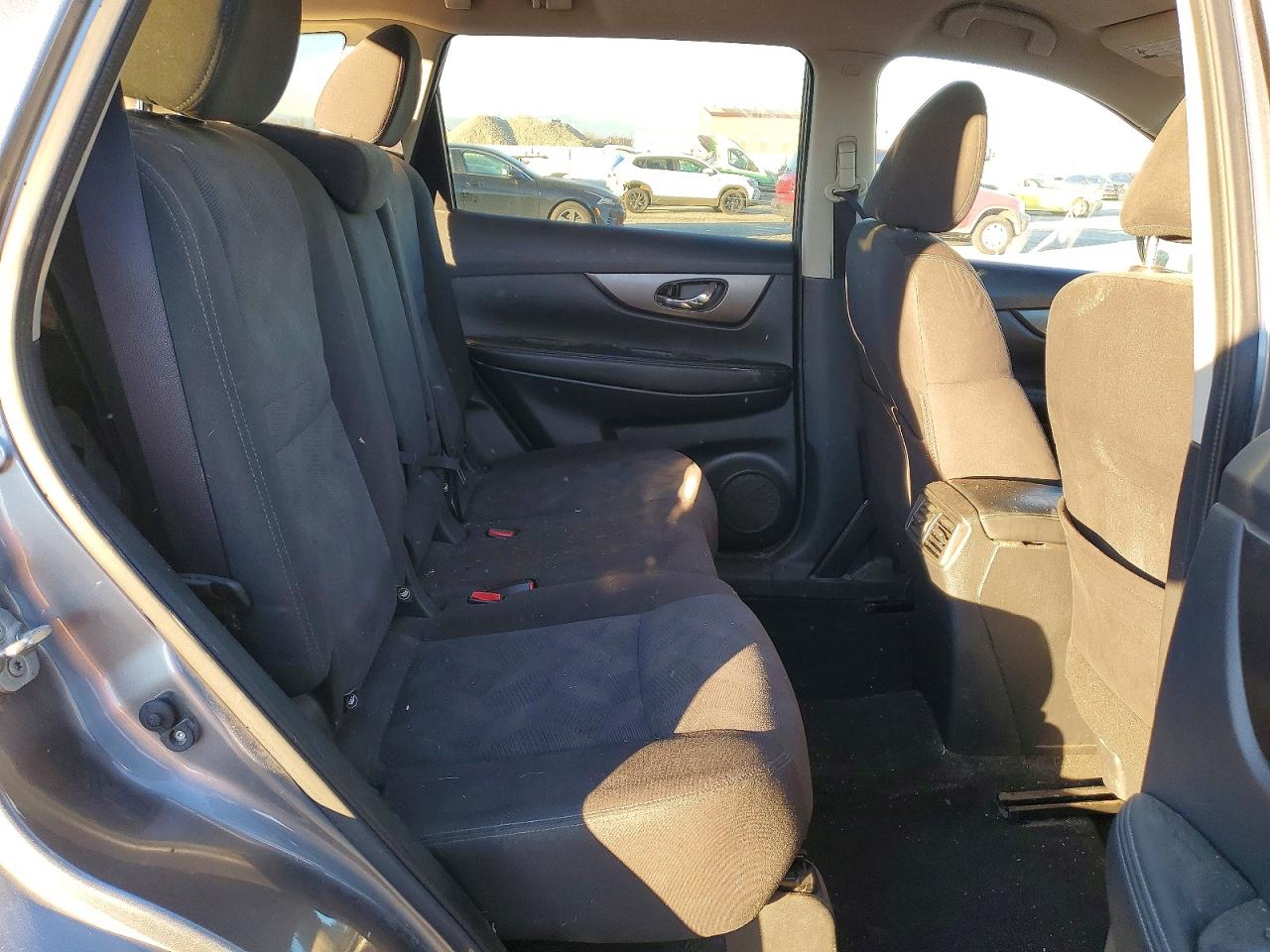 2016 NISSAN ROGUE S photo 10
