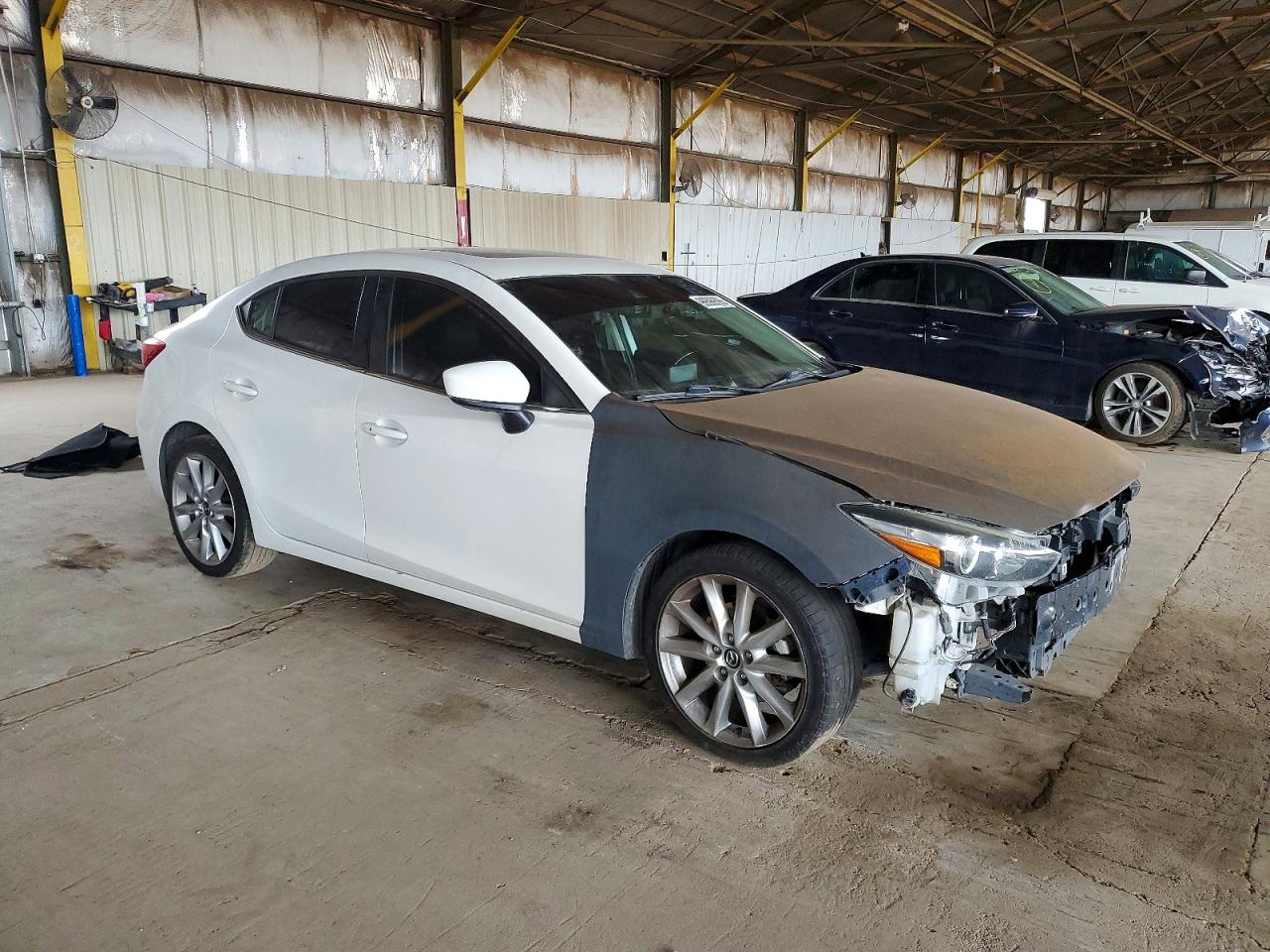2017 MAZDA 3 TOURING photo 4