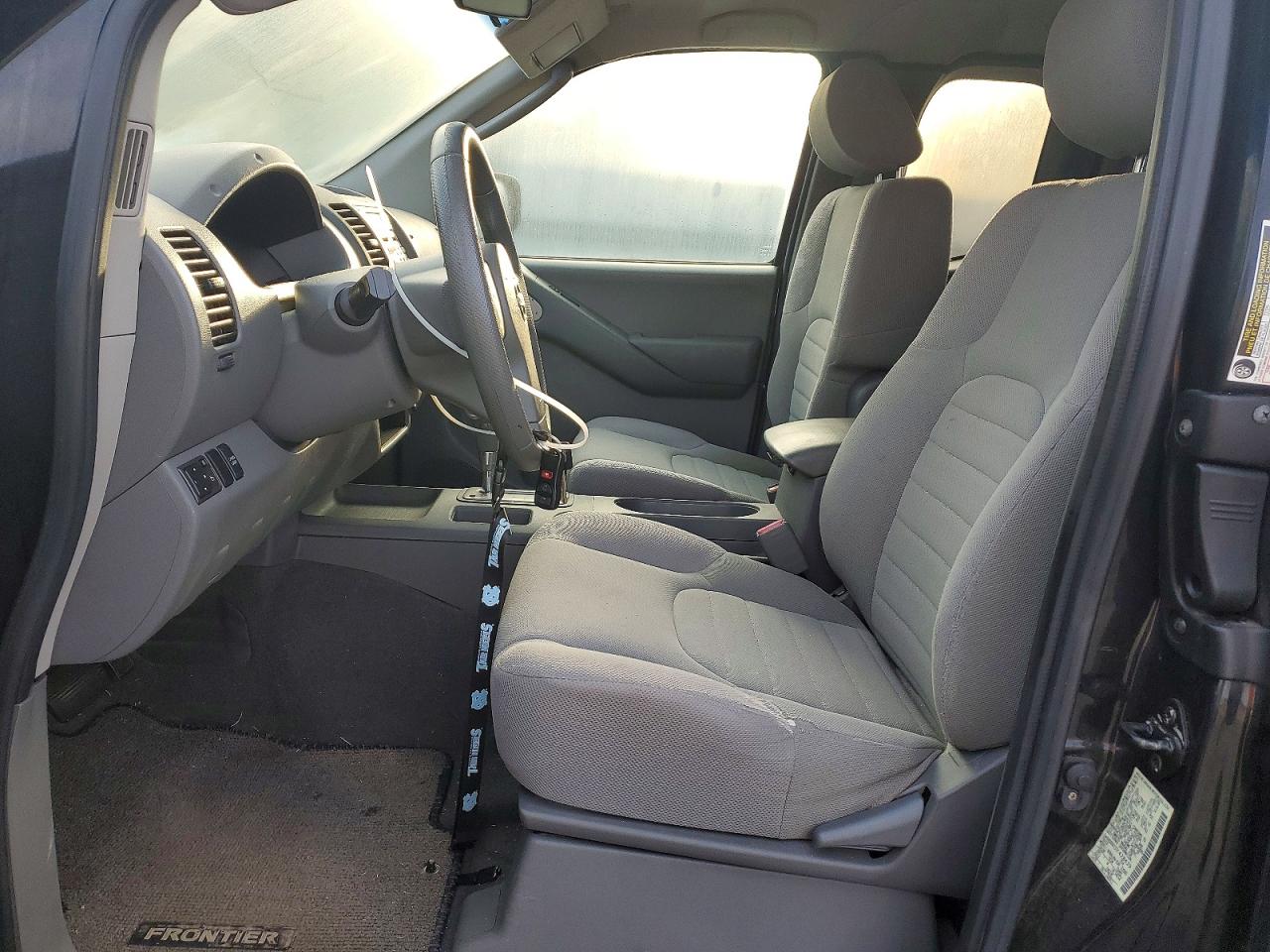 2007 NISSAN FRONTIER XE photo 7
