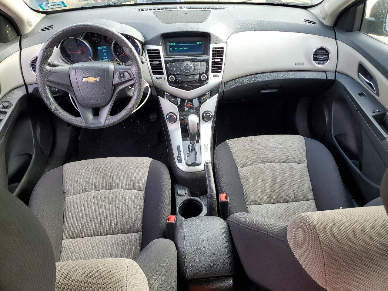 2016 CHEVROLET CRUZE LIMITED LS photo 8