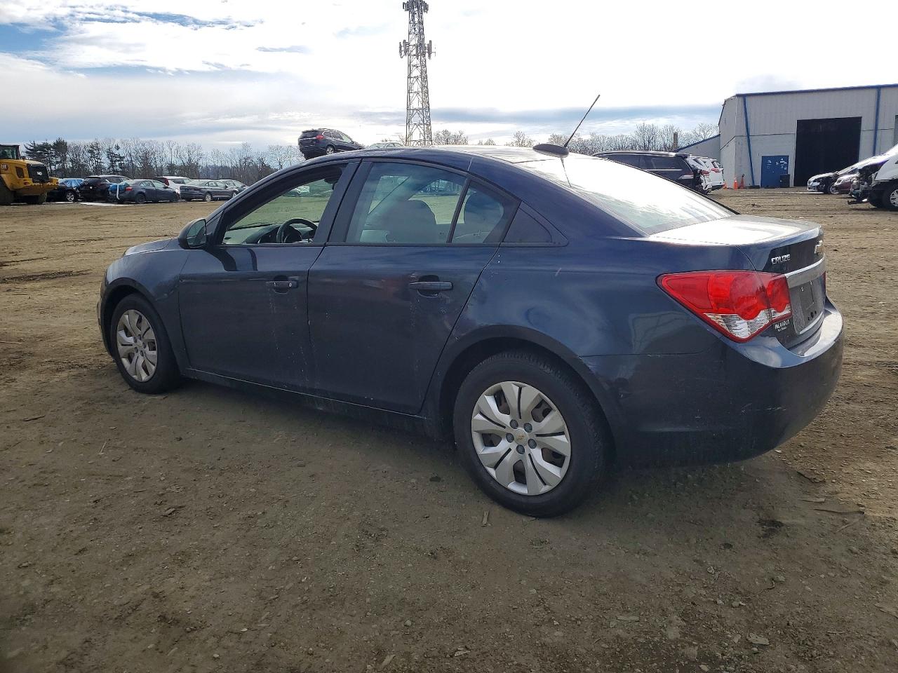 2016 CHEVROLET CRUZE LIMITED LS photo 2