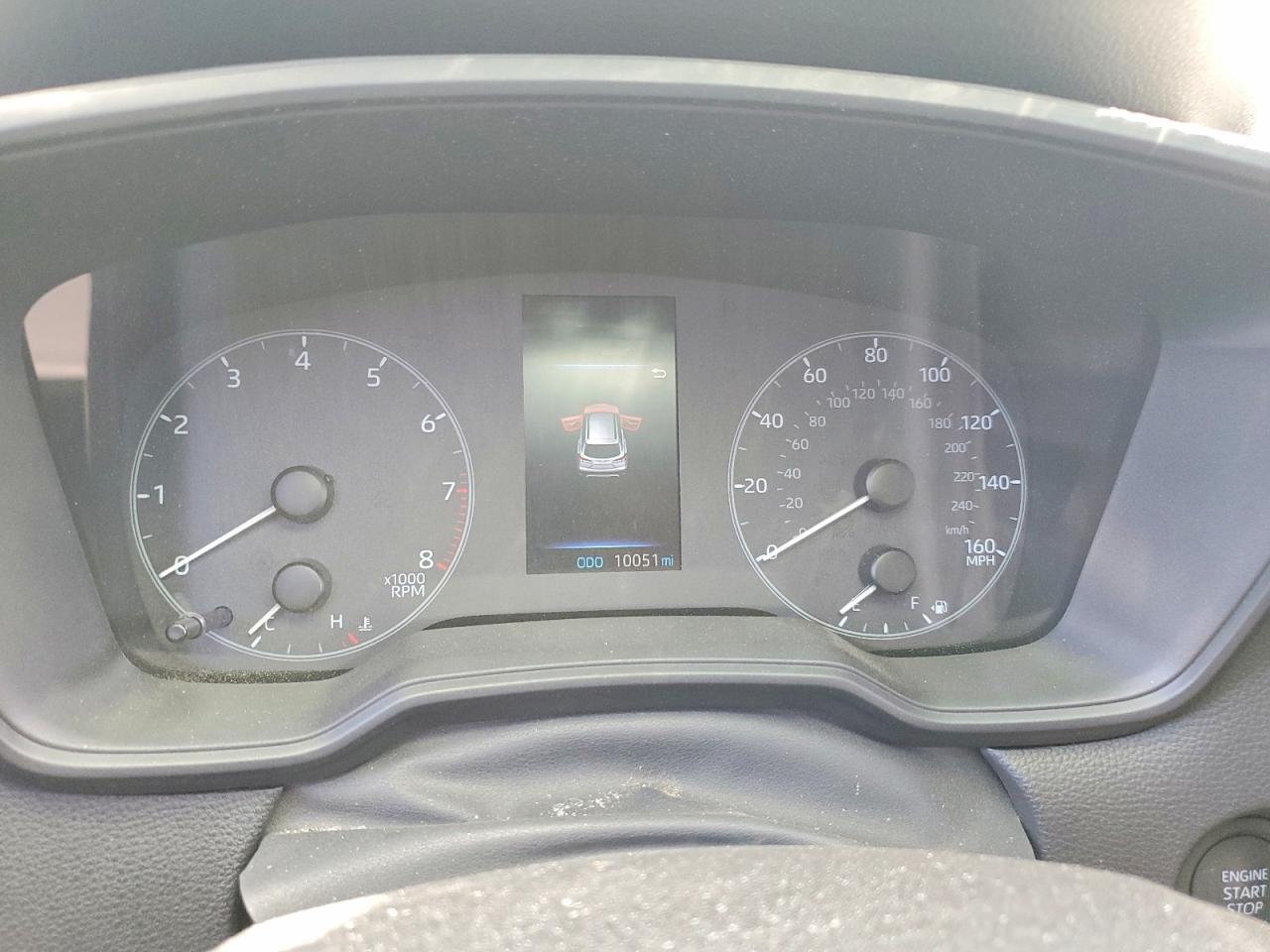 2025 TOYOTA COROLLA CROSS LE photo 9
