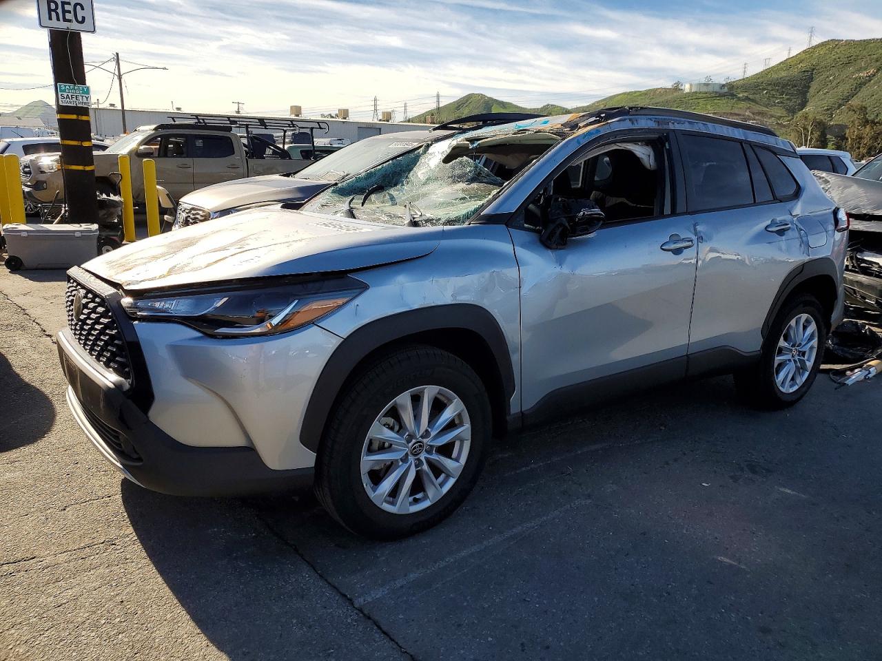 2025 TOYOTA COROLLA CROSS