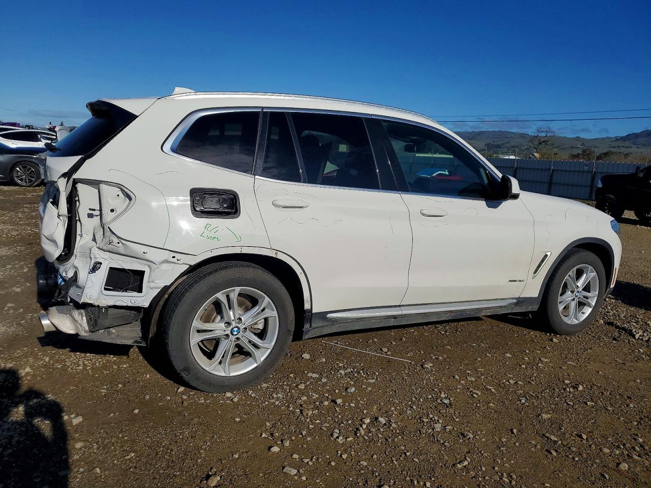 2018 BMW X3 XDRIVE30I photo 3