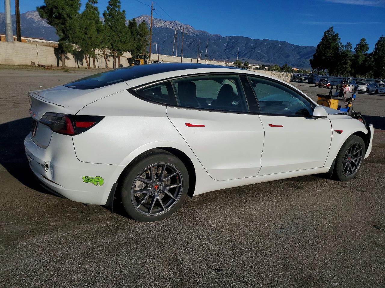 2023 TESLA MODEL 3 photo 3